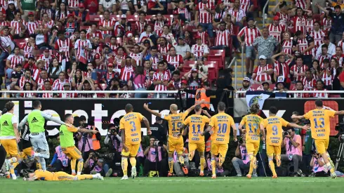 Chivas quiere romper la maldición como local ante Tigres UANL.
