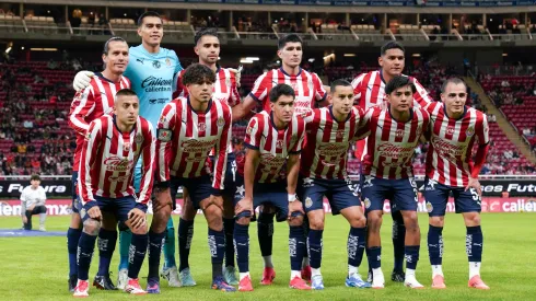 Alineación de Chivas vs. Tigres por la Jornada 3 del Clausura 2025.
