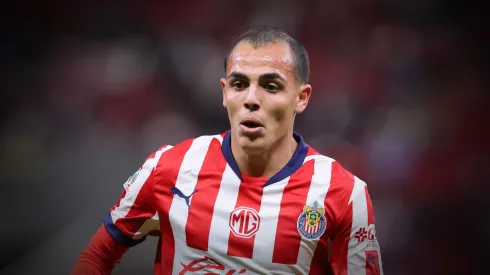 Afición de Chivas se rinde ante el nivel de Hugo Camberos