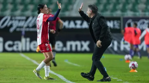 Ivonne González destaca en Chivas Femenil.
