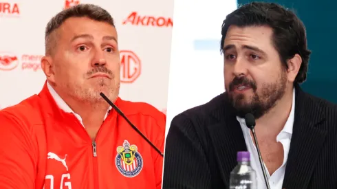 Óscar García molesto con la directiva de Chivas.
