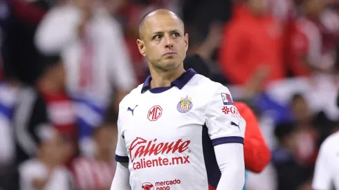 Chicharito Hernández podría salir de Chivas.
