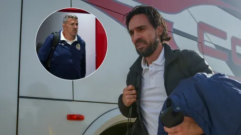 Afición de Chivas molesta con Espinoza.
