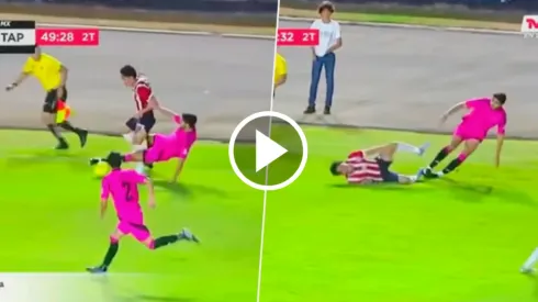 Fuerte entrada contra un jugador del Tapatío.
