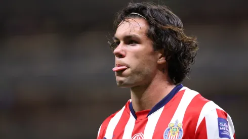 Afición de Chivas pierde la paciencia con Cade Cowell.
