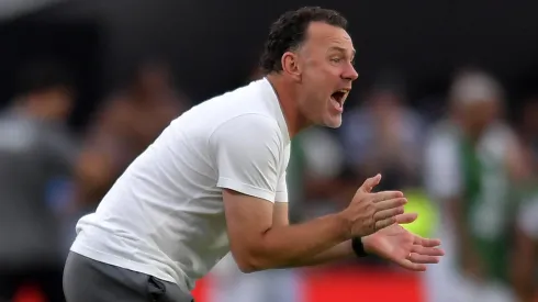 Gabriel Milito tendrá nuevos jugadores para la próxima temporada con Chivas.
