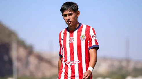Santiago Sandoval, la sorpresa en la pretemporada de Chivas.
