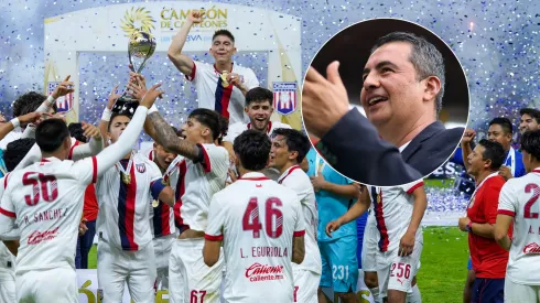 Arturo Ortega pide a un jugador del Tapatío para Chivas.
