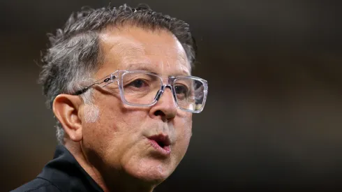Juan Carlos Osorio se lanza contra Chivas.
