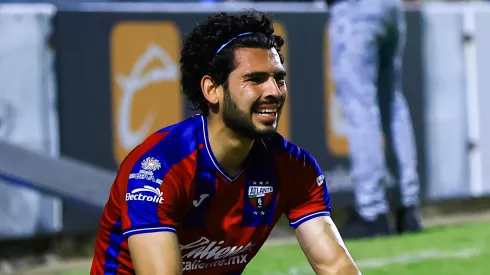 Vladimir Moragrega no podrá jugar en Chivas.
