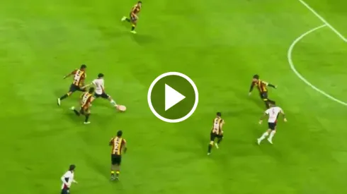 Gran jugada de Richard Ledezma, el mejor del PT contra Leones Negros.
