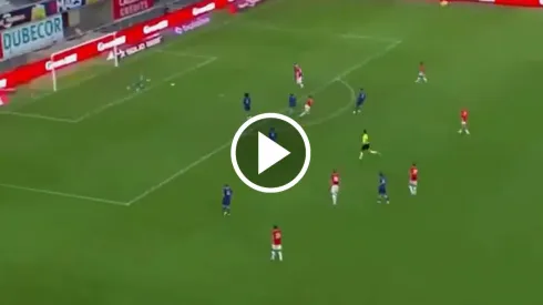 Golazo de Mateo Chávez para AZ Alkmaar.

