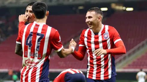 Los dos juveniles olvidados por Gabriel Milito.
