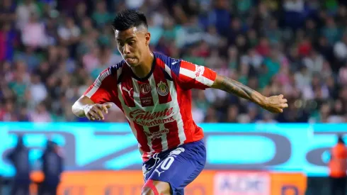 Así fue el debut de Efraín Álvarez.
