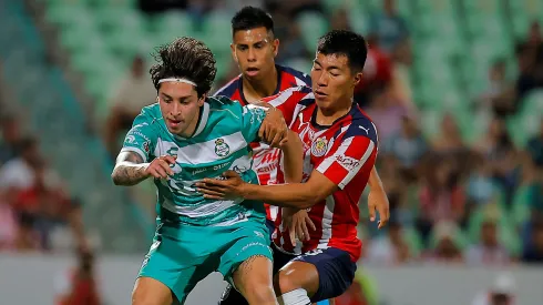 Daniel Aguirre es señalado por la afición de Chivas.
