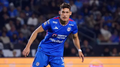 Jesús Orozco Chiquete calienta el duelo frente a Chivas.

