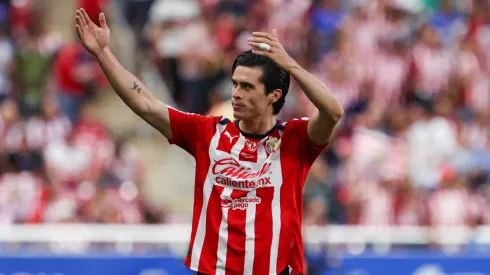 Diego Campillo, el tercer duranguense en anotar con Chivas y el dorsal 19.
