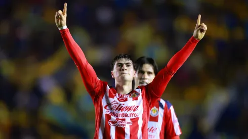 MEXICO CITY, MEXICO – SEPTEMBER 13: Armando Gonzalez of Chivas celebrates scoring his team's second goal during the 8th round match between America and Chivas as part of the Torneo Apertura 2025 Liga MX at Estadio Ciudad de los Deportes on September 13, 2025 in Mexico City, Mexico. (Photo by Hector Vivas/Getty Images)
