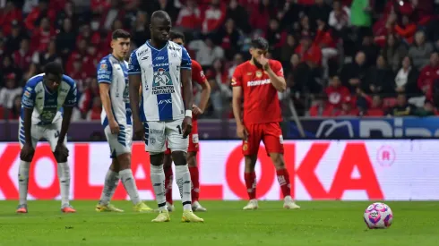 Enner Valencia busca dejar a Chivas sin Liguilla.
