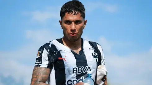 Carlos Salcedo no llegará a Chivas
