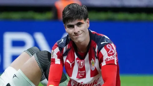 Chivas debe renovar a Armando González.
