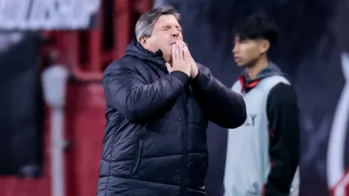 Ex-Chivas podría reemplazar a Miguel Herrera en Costa Rica. 
