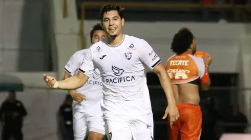 El primer refuerzo de Chivas ya estaría en Guadalajara