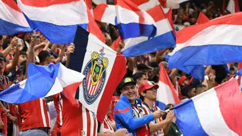 Afición de Chivas acampó para adquirir boletos para el partido ante Irapuato
