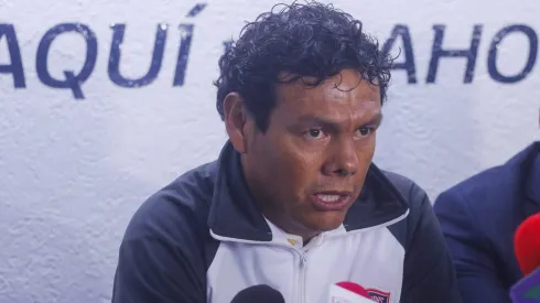 Tiburón Sánchez elogió el trabajo de Milito en Chivas