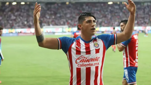 Chivas sigue sin acomodar a Alan Pulido
