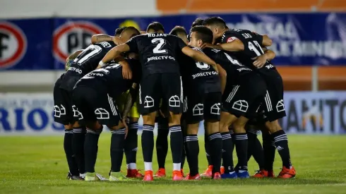 Al quinteto de canteranos en la formación titular de Colo Colo se sumó Williams Alarcón como suplente.
