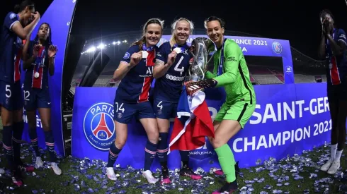 Christiane Endler se corona campeona de Francia con el PSG. (Foto: @PSG_Feminines)
