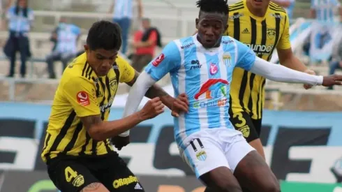 Magallanes venció en la agonía a Fernández Vial
