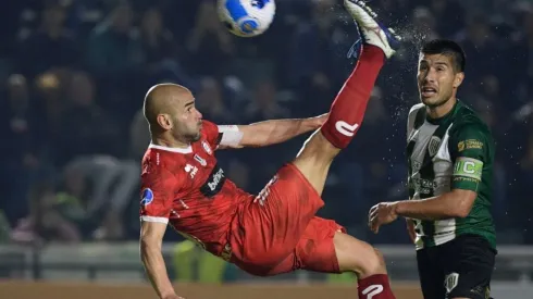 Sebastián Sáez anotó un golazo para darle el triunfo a Unión La Calera
