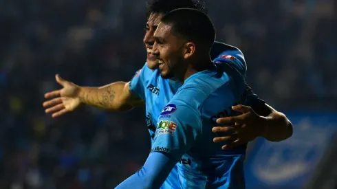 Deportes Iquique se enfrenta a Santiago Wanderers por la Primera B.
