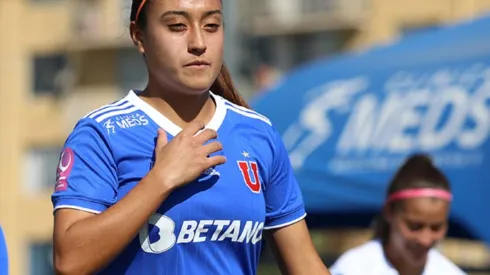 Jugadora de la U golpea la mesa por la sanción al CDA y reconoce que futbolistas de Universidad de Chile Femenino recibieron de todo en el Estadio Monumental: "Es injusta, a nosotras también nos tiraron cosas"