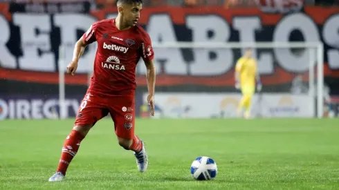 Nicolás Kun Guerra podría dejar el fútbol chileno para sumarse a un elenco importante del fútbol europeo como lo es el CSKA Moscú en Rusia.
