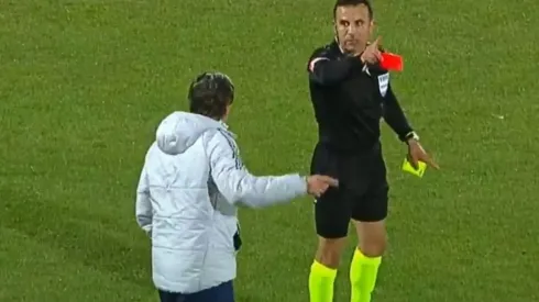 Piero Maza justifica en el informe que expulsión del técnico de Universidad de Chile, Diego López, fue por no respetar los límites y por desaprobar las decisiones arbitrales