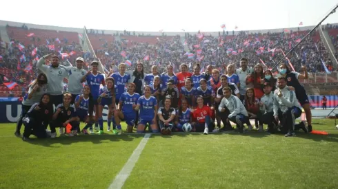 La columna de Las Leonas: "El equipo masculino de Universidad de Chile empañó la fiesta que habían preparado las campeonas"
