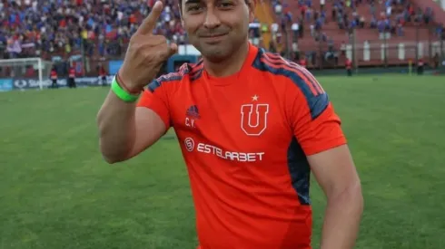 Carlos Véliz se cuadra con Universidad de Chile pero blinda al actual DT: ""Si la dirigencia piensa que yo debo estar al mando del primer equipo masculino, no tendría problemas. De todas formas hoy está Diego López y hay que apoyarlo"
