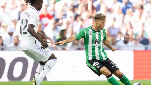 Real Madrid y Real Betis tienen 9 puntos en La Liga.
