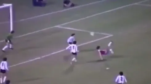 El golazo de chilena de Sandrino Castec el 18 de septiembre de 1980.
