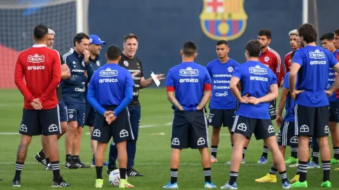 Eduardo Berizzo tiene que tomar varias decisiones respecto a jugadores en la Selección Chilena
