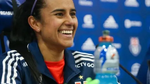 Gabriela Huertas no le teme a Santiago Morning de cara al partido de este fin de semana y manda un aviso sobre lo que hará la U: "Va a ser un equipo que saldrá a proponer y hacer intentar equivocar al rival"
