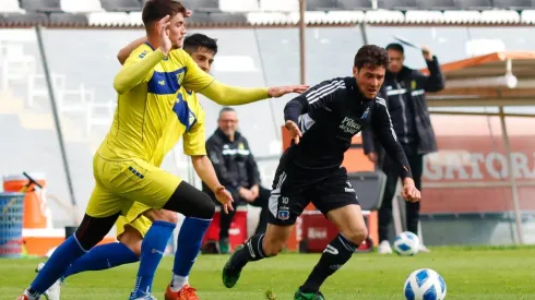 Marco Rojas se matriculó con un gol en el amistoso de Colo Colo ante Barnechea en el Monumental.
