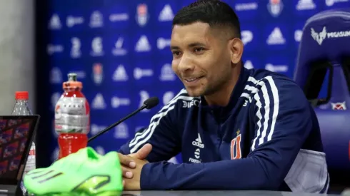 Cristian Palacios con mesurada alegría tras volver a convertir luego de 134 días en Universidad de Chile: "Sabía que los goles iban a llegar"