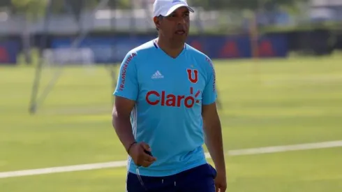 Cristián Castañeda baila el limbo con los últimos triunfos de Universidad de Chile aunque cree que hay que ir con calma para que en la U no hayan llamados de emergencia.
