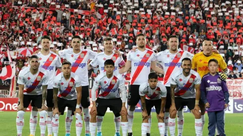 El plantel de Curicó Unido blindó a Bayron Oyarzo y está enfocado en seguir adelante en el fútbol chileno.
