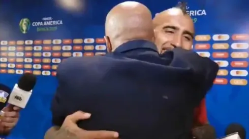 Periodista colombiano amigo de Arturo Vidal no se urge por lesión de cara a la final de Copa Libertadores