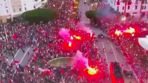 Miles de personas salieron a recibir a Marruecos
